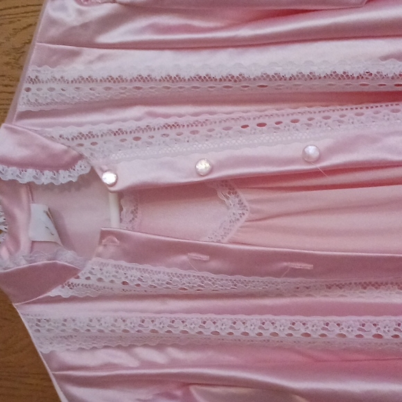 Miss Dira robe/gown set - Picture 2 of 12